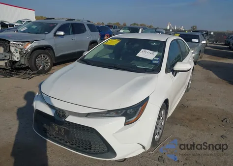 2020 Toyota Corolla Le z USA, uszkodzony, nr VIN 5YFEPRAE5LP055358
